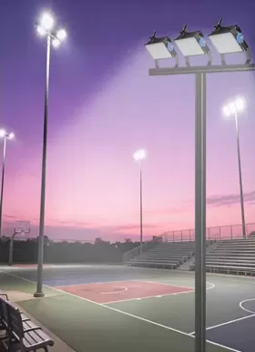 إضاءة الملاعب الرياضية الخارجية
